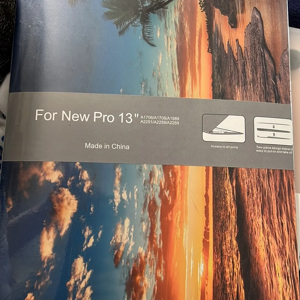 NWT new pro 13” A1706/A1708/A1989 A2251/A2259/A2289 hard cover